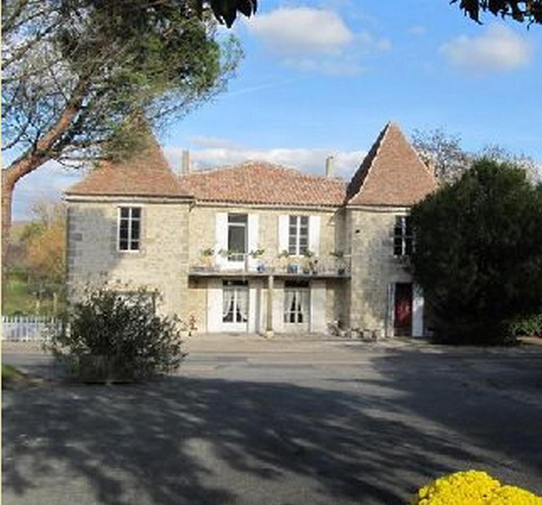 Chez Madeleine Bed and Breakfast Saint-Colomb-de-Lauzun Buitenkant foto